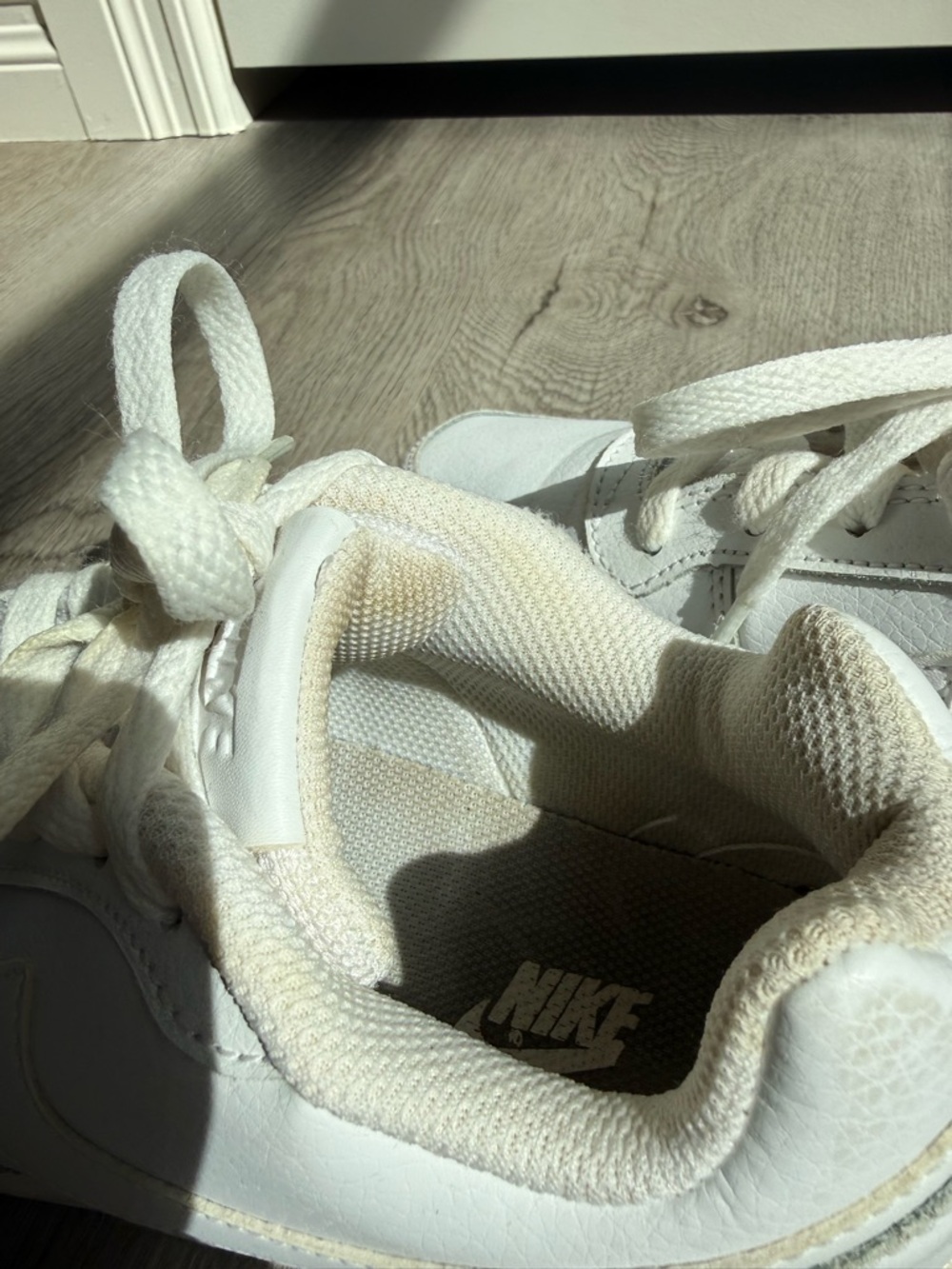Nike White Low-Top Mesh Sneakers - Picture 9 of 11